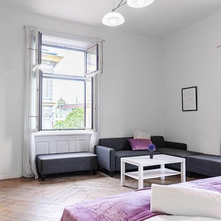 Cozy 2Br Apt. Near Akh Hospital-Ideal For Longstay Вена Экстерьер фото