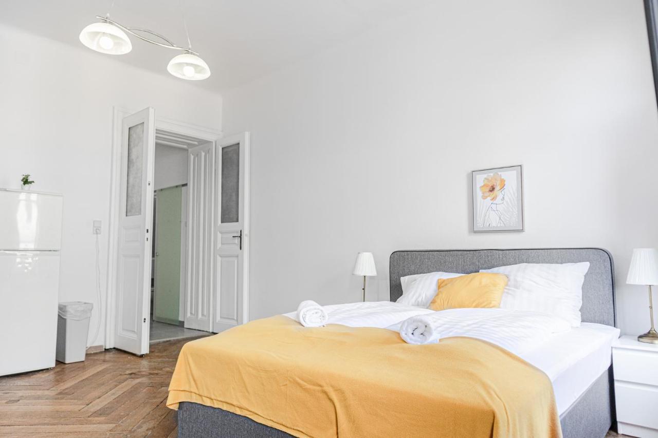 Cozy 2Br Apt. Near Akh Hospital-Ideal For Longstay Вена Экстерьер фото