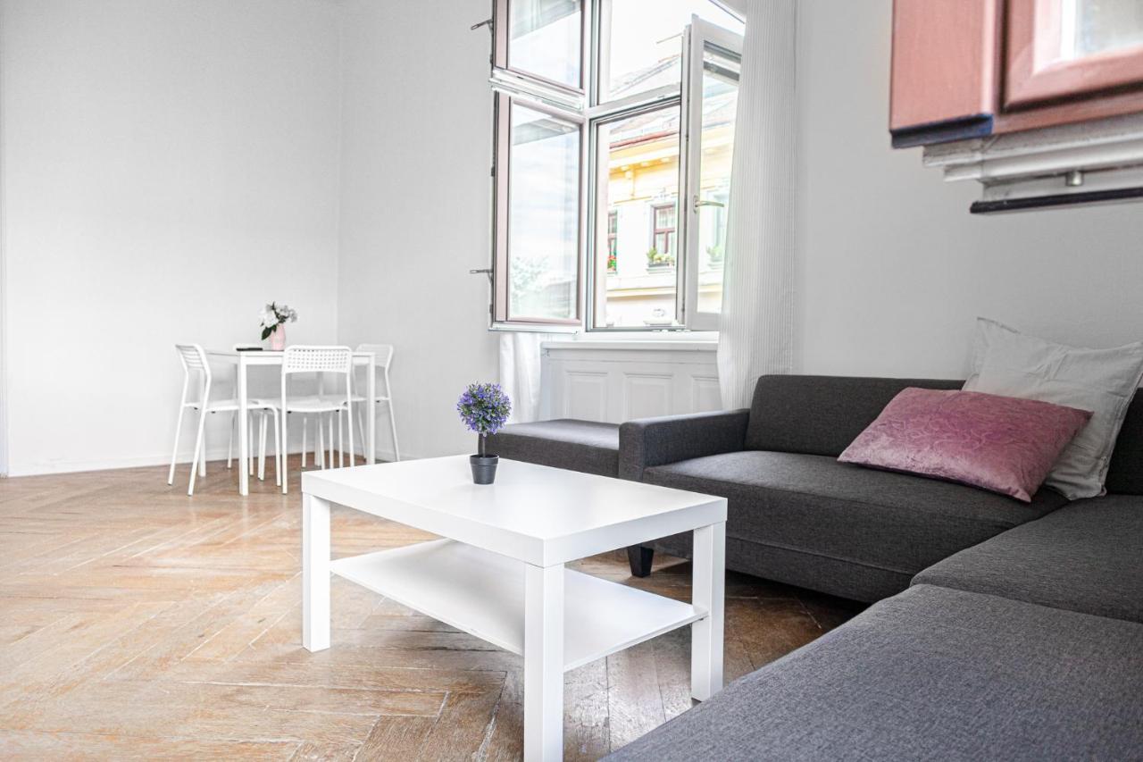 Cozy 2Br Apt. Near Akh Hospital-Ideal For Longstay Вена Экстерьер фото
